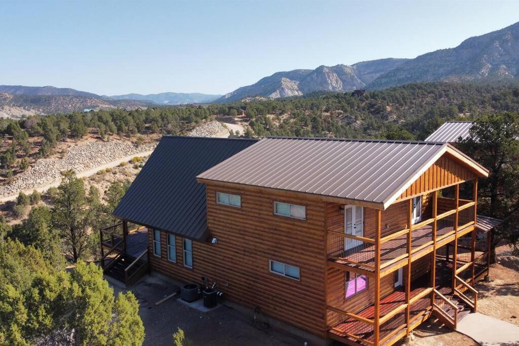 Cliff'S Edge. New Build, Breathtaking Views, Luxury Stay Near Zion Orderville Exterior foto